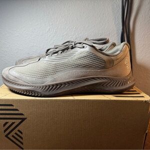 Men's Athletic Shoes - Gray